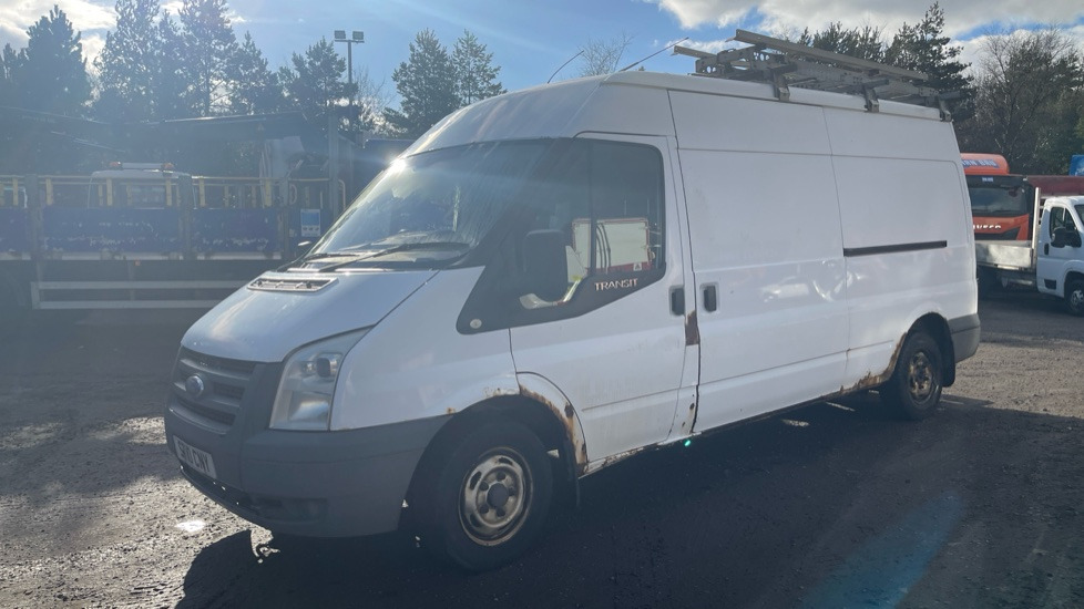 FORD TRANSIT T300 2.2 TDCI 85PS - فان: صورة 2 FORD TRANSIT T300 2.2 TDCI 85PS - فان: صورة 2