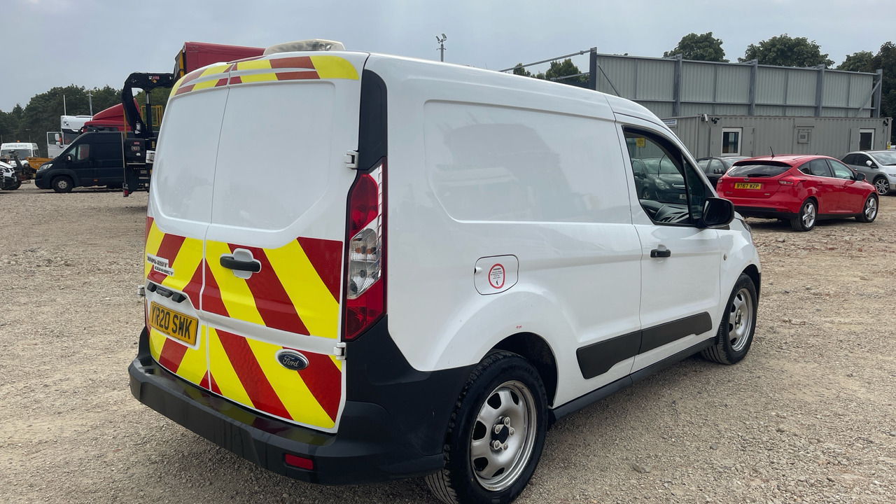 Ford Transit Connect 200 1.5 ECO BLUE 100PS - فان المدمجة: صورة 4 Ford Transit Connect 200 1.5 ECO BLUE 100PS - فان المدمجة: صورة 4