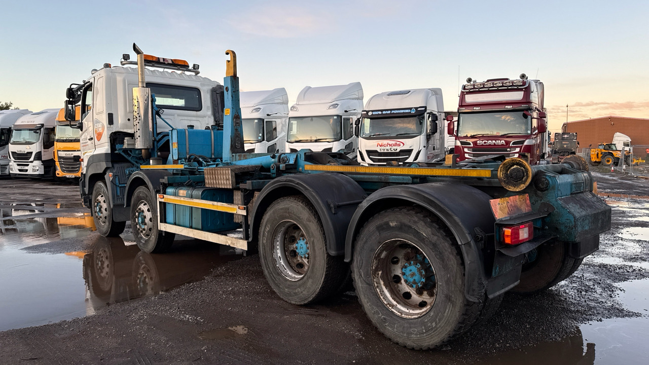 HINO 700 3241 - شاحنة برافعة خطافية: صورة 3 HINO 700 3241 - شاحنة برافعة خطافية: صورة 3