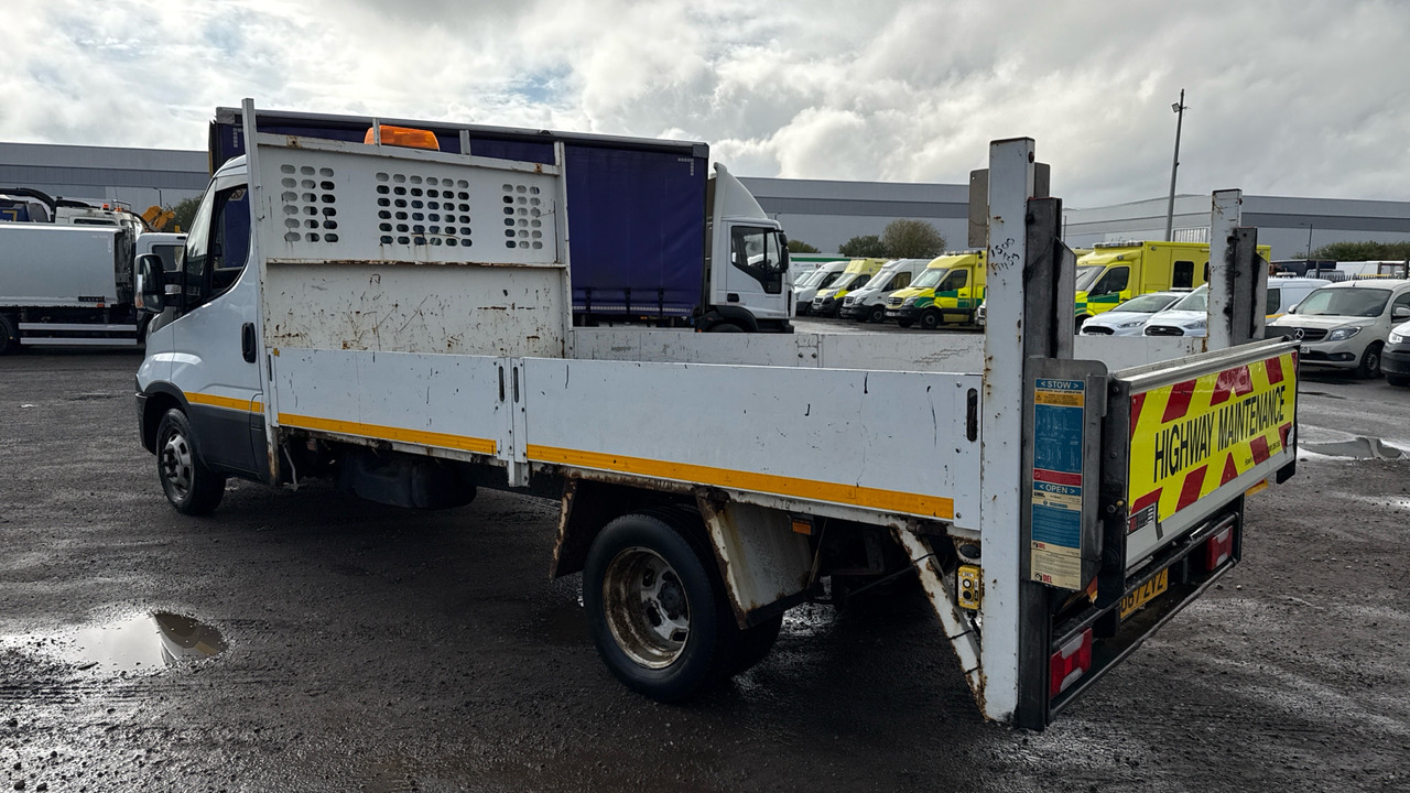 IVECO DAILY 35-120 2.3 3750WB - شاحنة توصيل مفتوحة: صورة 3 IVECO DAILY 35-120 2.3 3750WB - شاحنة توصيل مفتوحة: صورة 3