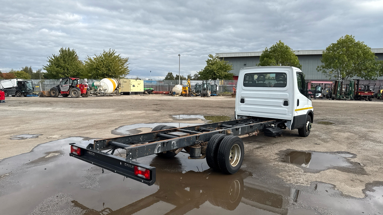 IVECO DAILY 70-180 - شاحنة بهيكل معدني للمقصورة: صورة 4 IVECO DAILY 70-180 - شاحنة بهيكل معدني للمقصورة: صورة 4