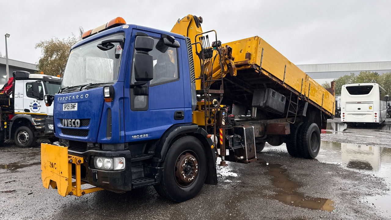 IVECO EUROCARGO 180E - شاحنة قلاب, شاحنة كرين: صورة 2 IVECO EUROCARGO 180E - شاحنة قلاب, شاحنة كرين: صورة 2