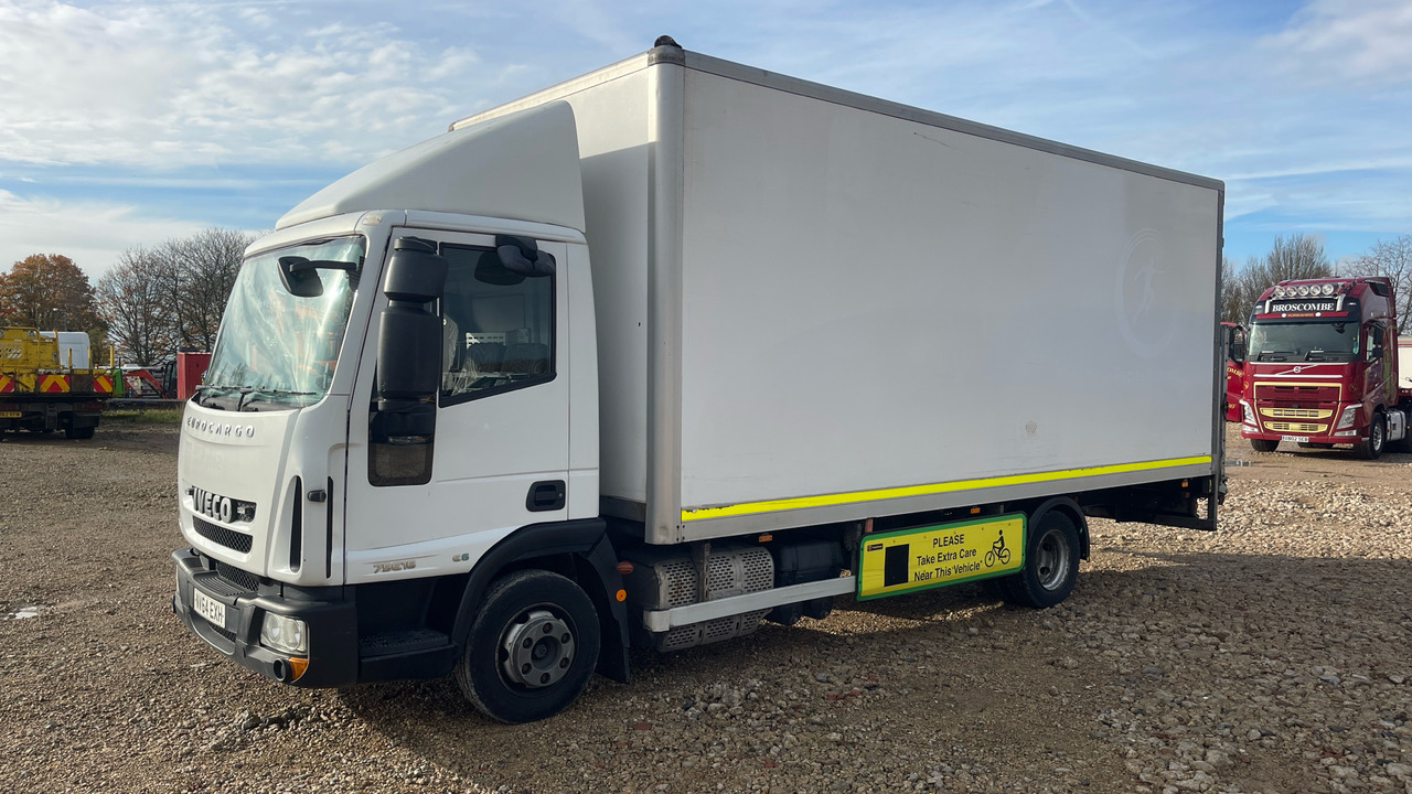 IVECO EUROCARGO 75E16 - شاحنة صندوقية: صورة 2 IVECO EUROCARGO 75E16 - شاحنة صندوقية: صورة 2