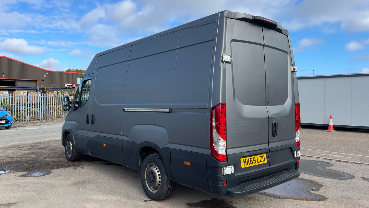 Iveco Daily 35-140 2.3 3520WB - فان: صورة 3 Iveco Daily 35-140 2.3 3520WB - فان: صورة 3