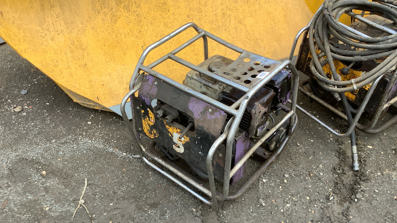 JCB BEAVER - معدات الانشاءات: صورة 1 JCB BEAVER - معدات الانشاءات: صورة 1