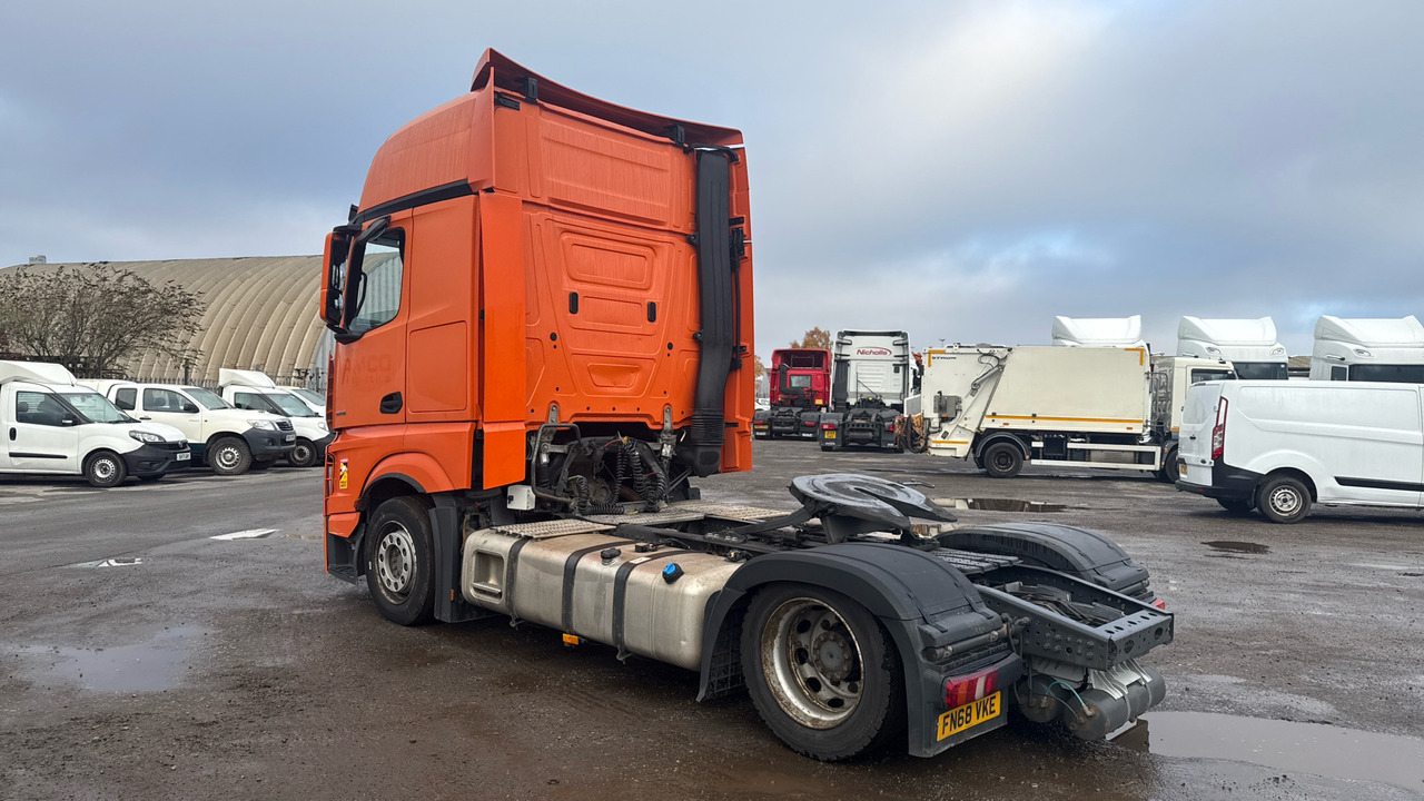 MERCEDES-BENZ ACTROS 1845 - رأس تريلا: صورة 3 MERCEDES-BENZ ACTROS 1845 - رأس تريلا: صورة 3