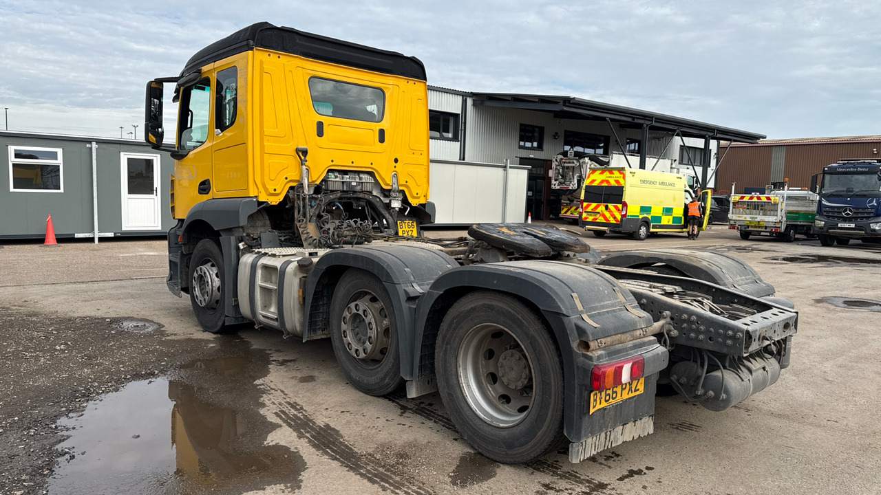 MERCEDES-BENZ ACTROS - رأس تريلا: صورة 3 MERCEDES-BENZ ACTROS - رأس تريلا: صورة 3