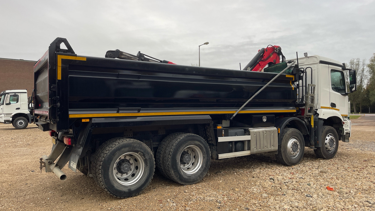 MERCEDES-BENZ AROCS - شاحنة قلاب, شاحنة كرين: صورة 4 MERCEDES-BENZ AROCS - شاحنة قلاب, شاحنة كرين: صورة 4