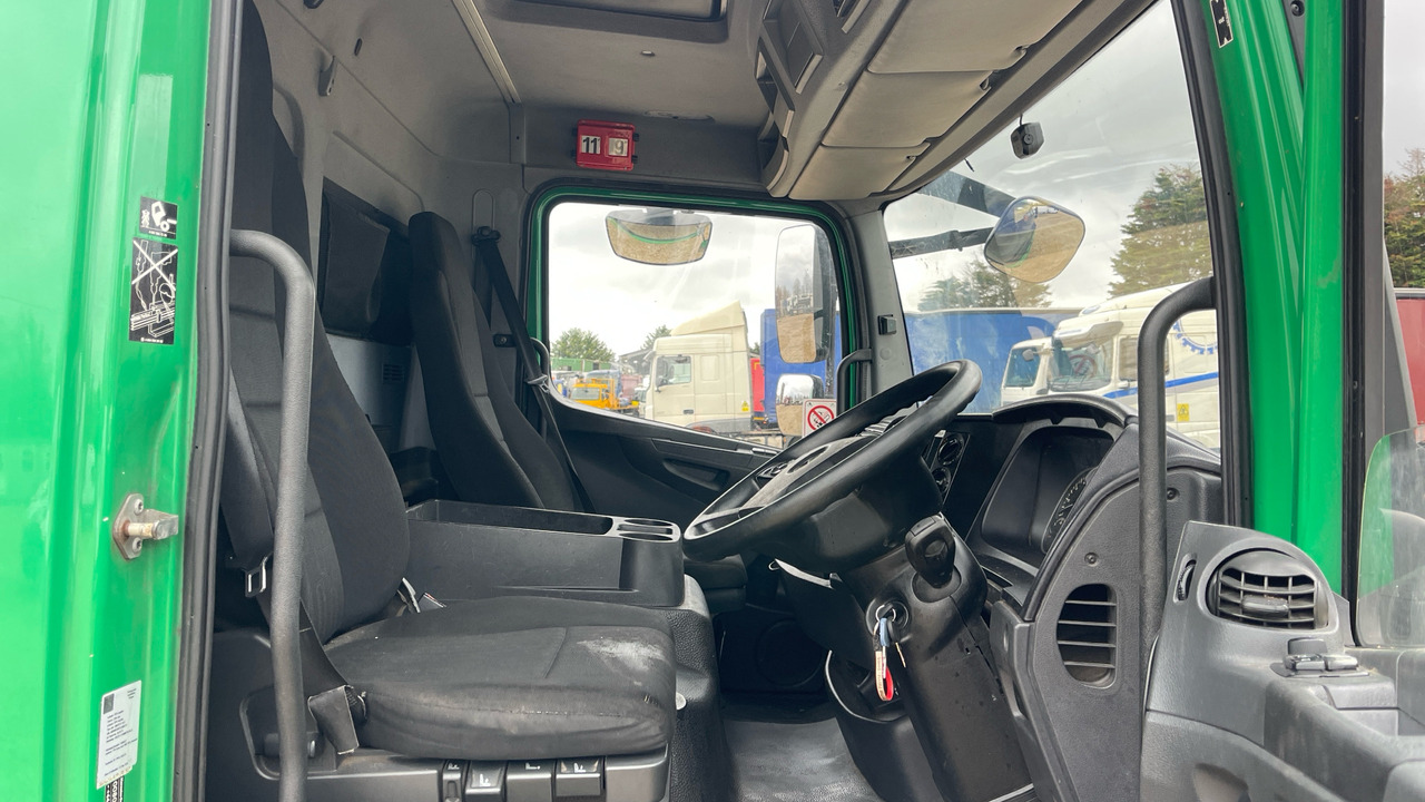 MERCEDES-BENZ ATEGO 1523 - شاحنة بهيكل معدني للمقصورة: صورة 5 MERCEDES-BENZ ATEGO 1523 - شاحنة بهيكل معدني للمقصورة: صورة 5