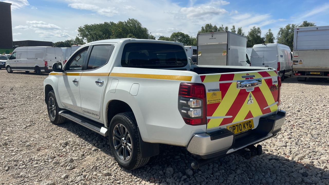 MITSUBISHI BARBARIAN L200 - شاحنة البيك أب, الشاحنات الصغيرة كابينة مزدوجة: صورة 3 MITSUBISHI BARBARIAN L200 - شاحنة البيك أب, الشاحنات الصغيرة كابينة مزدوجة: صورة 3