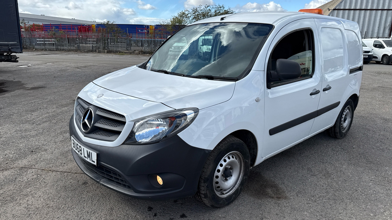 Mercedes-Benz Citan 109 CDI - فان: صورة 2 Mercedes-Benz Citan 109 CDI - فان: صورة 2