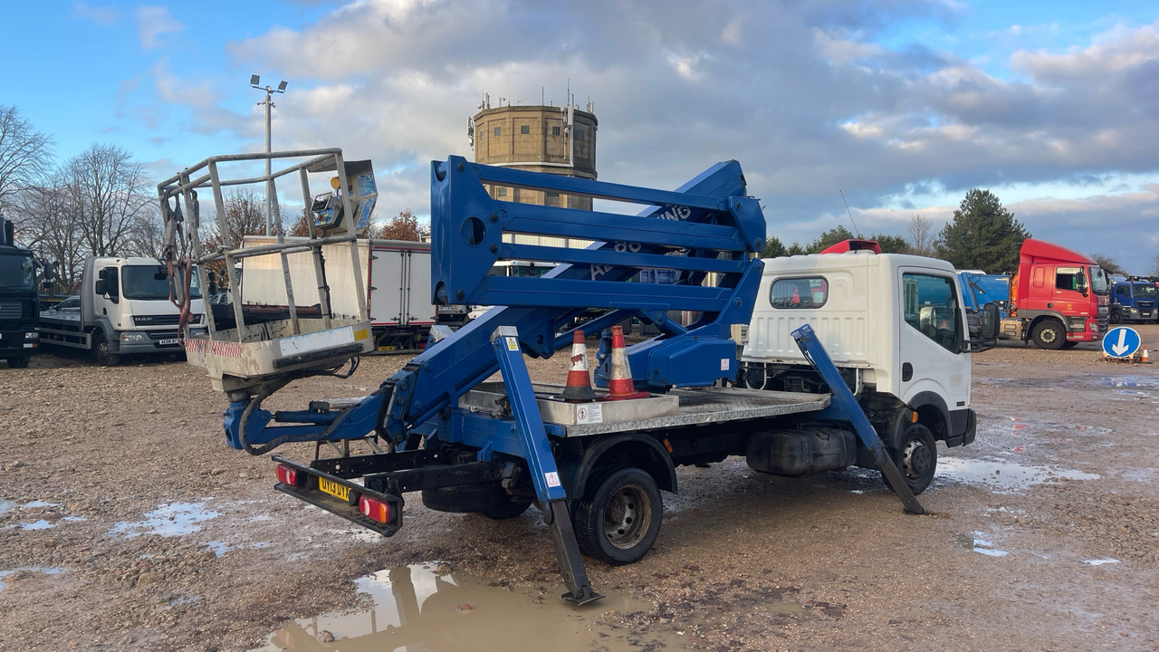 NISSAN CABSTAR 35.14 - منصة محمولة مثبتة على الشاحنة: صورة 4 NISSAN CABSTAR 35.14 - منصة محمولة مثبتة على الشاحنة: صورة 4