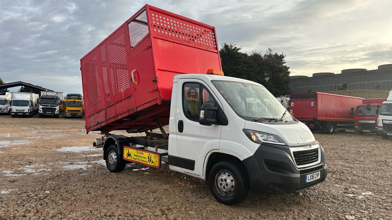 PEUGEOT BOXER 335 2.0 BLUEHDI 130PS PLUS - قلاب صغير: صورة 1 PEUGEOT BOXER 335 2.0 BLUEHDI 130PS PLUS - قلاب صغير: صورة 1