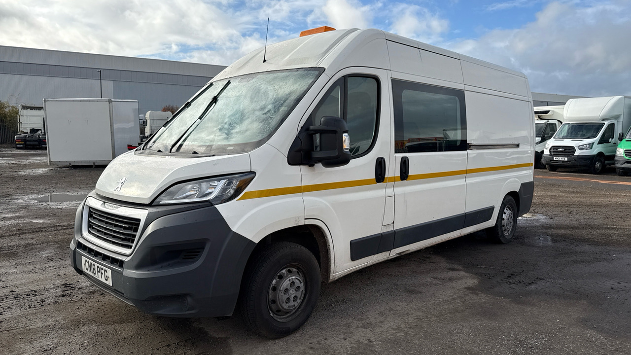 PEUGEOT BOXER 335 2.0 BlueHDi H2 30ps - الشاحنات الصغيرة كابينة مزدوجة: صورة 3 PEUGEOT BOXER 335 2.0 BlueHDi H2 30ps - الشاحنات الصغيرة كابينة مزدوجة: صورة 3