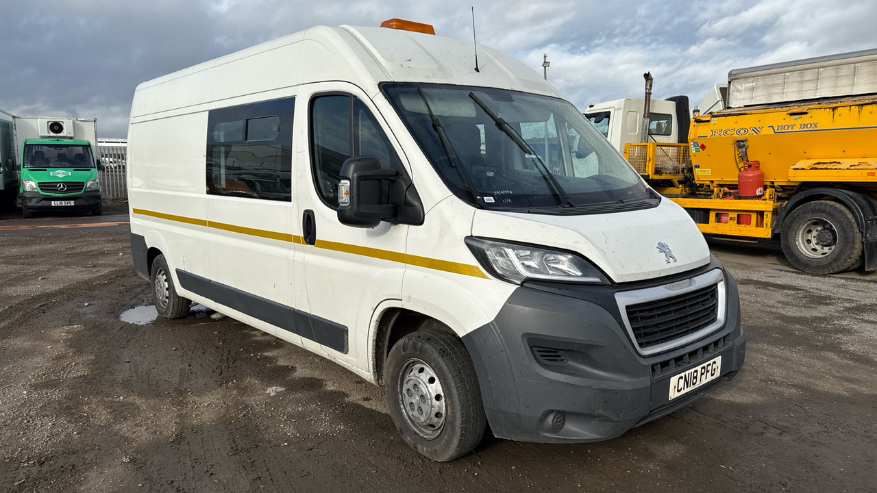 PEUGEOT BOXER 335 2.0 BlueHDi H2 30ps - الشاحنات الصغيرة كابينة مزدوجة: صورة 2 PEUGEOT BOXER 335 2.0 BlueHDi H2 30ps - الشاحنات الصغيرة كابينة مزدوجة: صورة 2