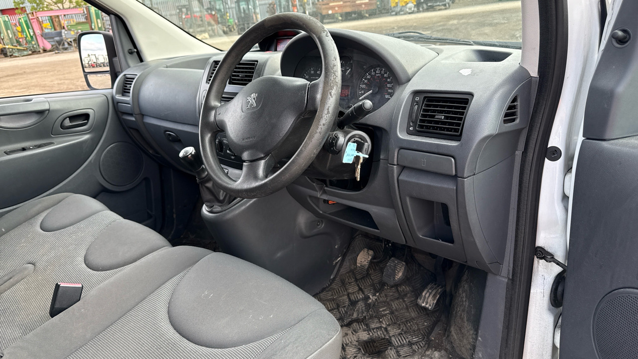 PEUGEOT EXPERT 1000 1.6 HDI 90PS - فان المدمجة: صورة 5 PEUGEOT EXPERT 1000 1.6 HDI 90PS - فان المدمجة: صورة 5