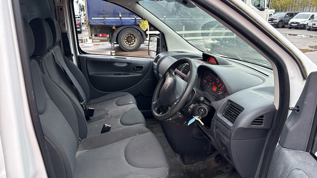 PEUGEOT EXPERT 1000 1.6 HDi 90PS - فان المدمجة: صورة 5 PEUGEOT EXPERT 1000 1.6 HDi 90PS - فان المدمجة: صورة 5