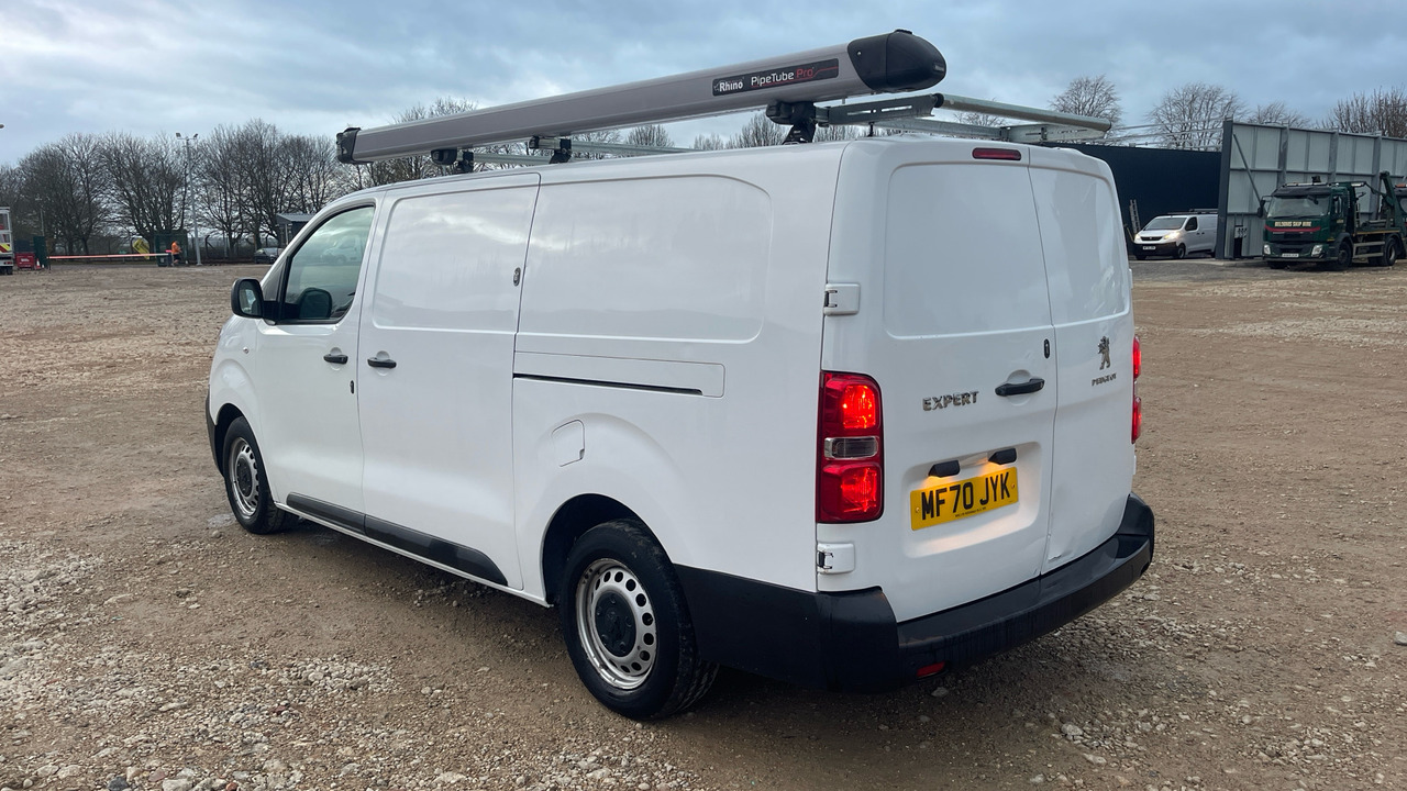 PEUGEOT EXPERT PROFESSBLIONAL 1.5 BLUEHDI - فان: صورة 3 PEUGEOT EXPERT PROFESSBLIONAL 1.5 BLUEHDI - فان: صورة 3