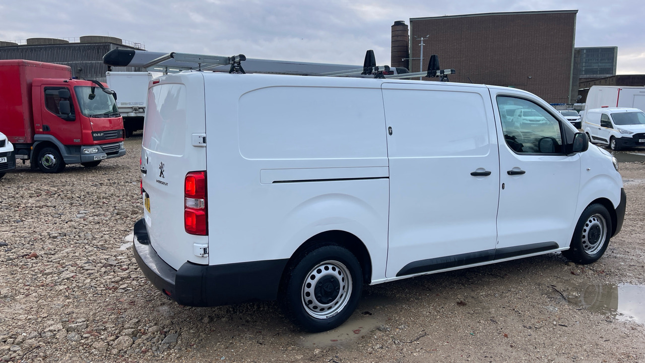 PEUGEOT EXPERT PROFESSIONAL 1.5 BLUEHDI 100PS - فان: صورة 4 PEUGEOT EXPERT PROFESSIONAL 1.5 BLUEHDI 100PS - فان: صورة 4