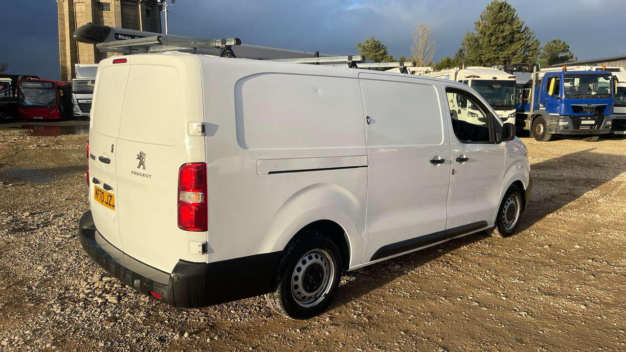 PEUGEOT EXPERT PROFESSIONAL 1.5 BLUEHDI - فان: صورة 4 PEUGEOT EXPERT PROFESSIONAL 1.5 BLUEHDI - فان: صورة 4