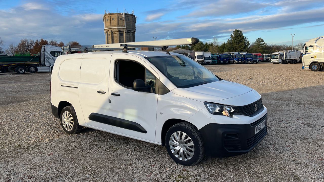 PEUGEOT PARTNER 850 1.5 BLUE HDI 100PS - فان المدمجة: صورة 1 PEUGEOT PARTNER 850 1.5 BLUE HDI 100PS - فان المدمجة: صورة 1