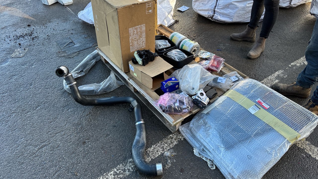 RENAULT PARTS - معدات الانشاءات: صورة 1 RENAULT PARTS - معدات الانشاءات: صورة 1