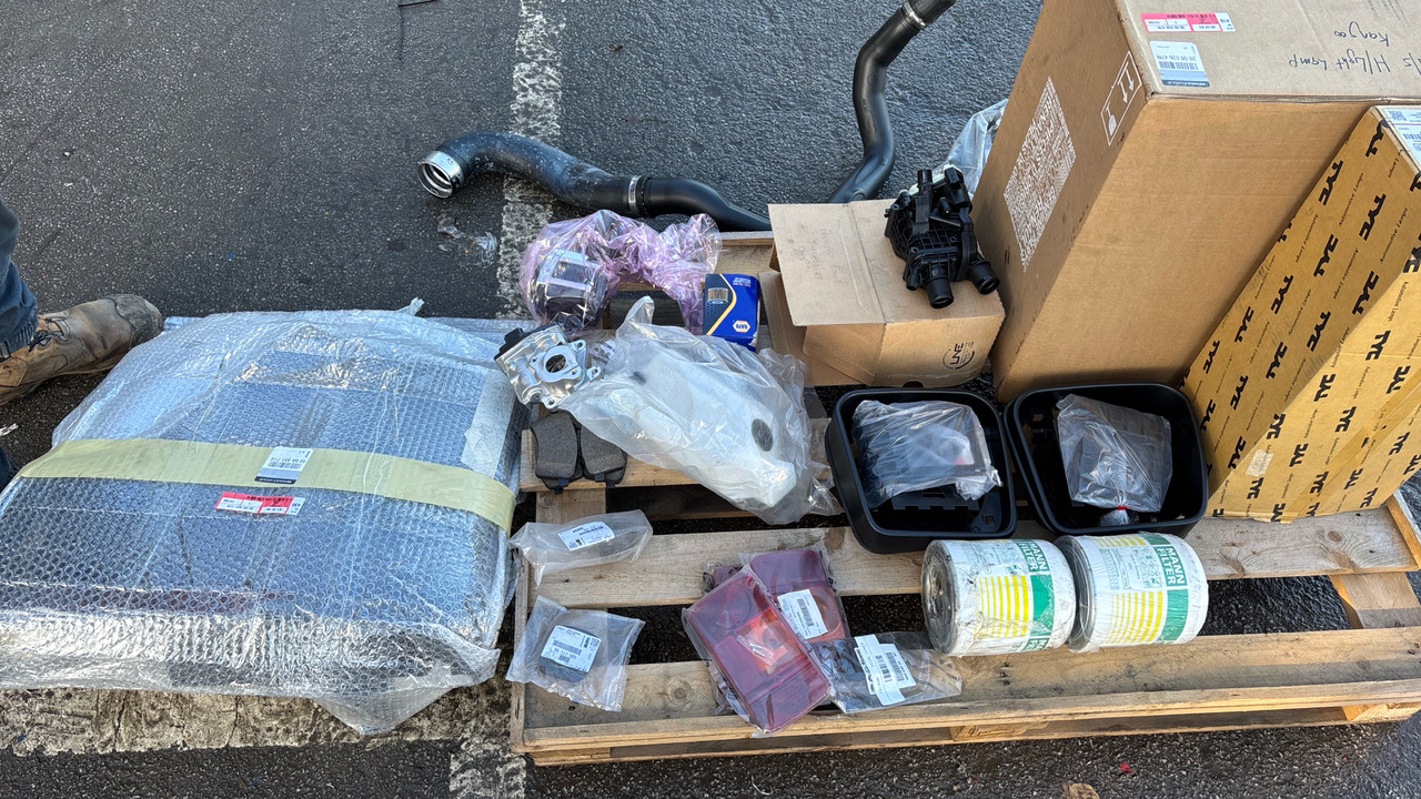 RENAULT PARTS - معدات الانشاءات: صورة 3 RENAULT PARTS - معدات الانشاءات: صورة 3