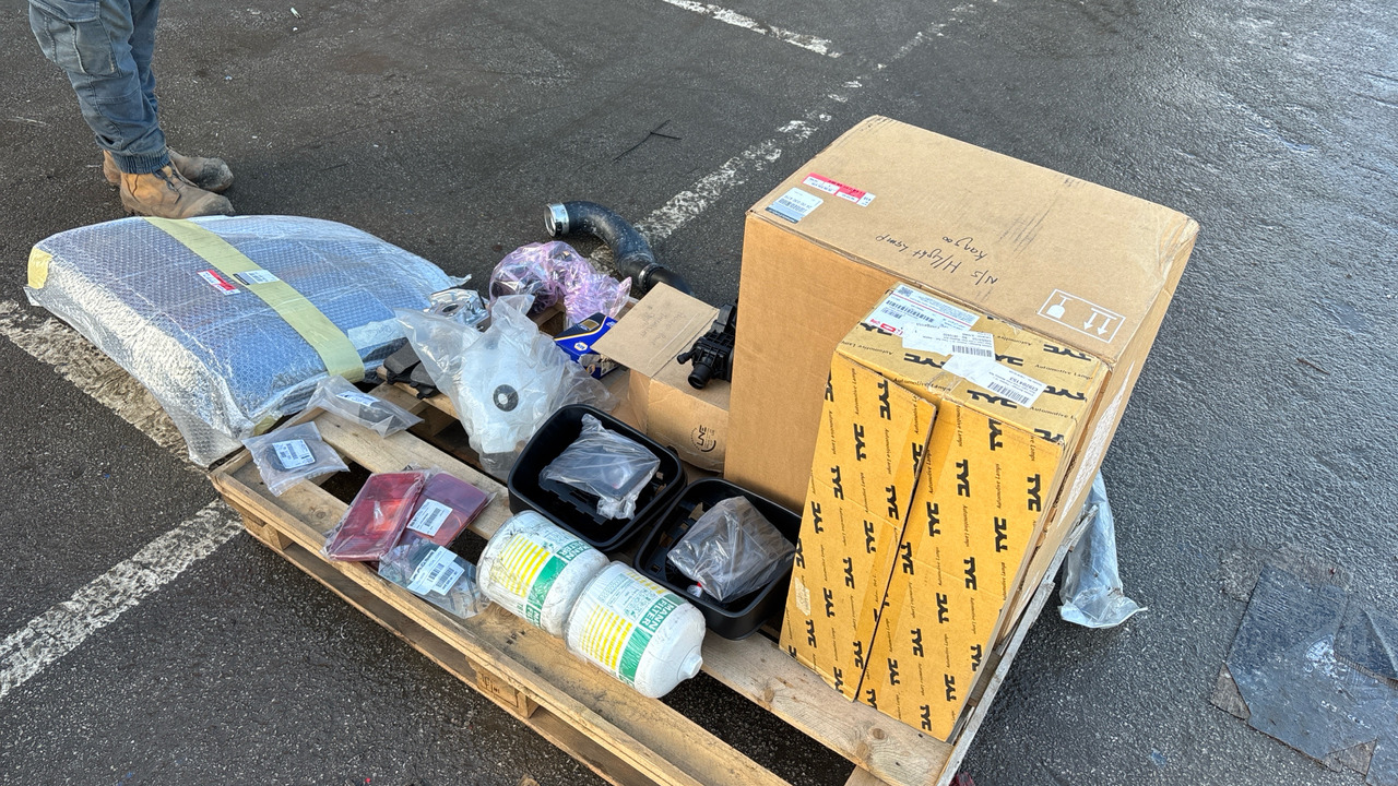 RENAULT PARTS - معدات الانشاءات: صورة 2 RENAULT PARTS - معدات الانشاءات: صورة 2