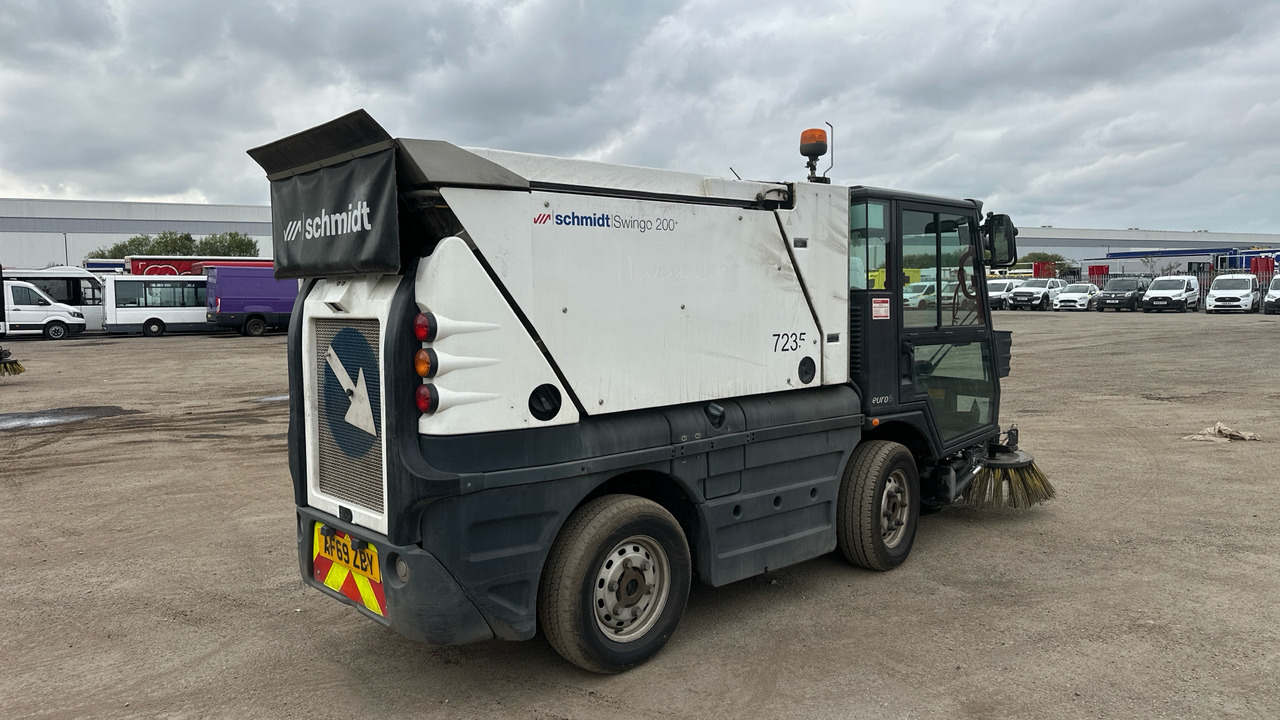 SCHMIDT SWINGO 200 - سياره كنس شوارع: صورة 5 SCHMIDT SWINGO 200 - سياره كنس شوارع: صورة 5