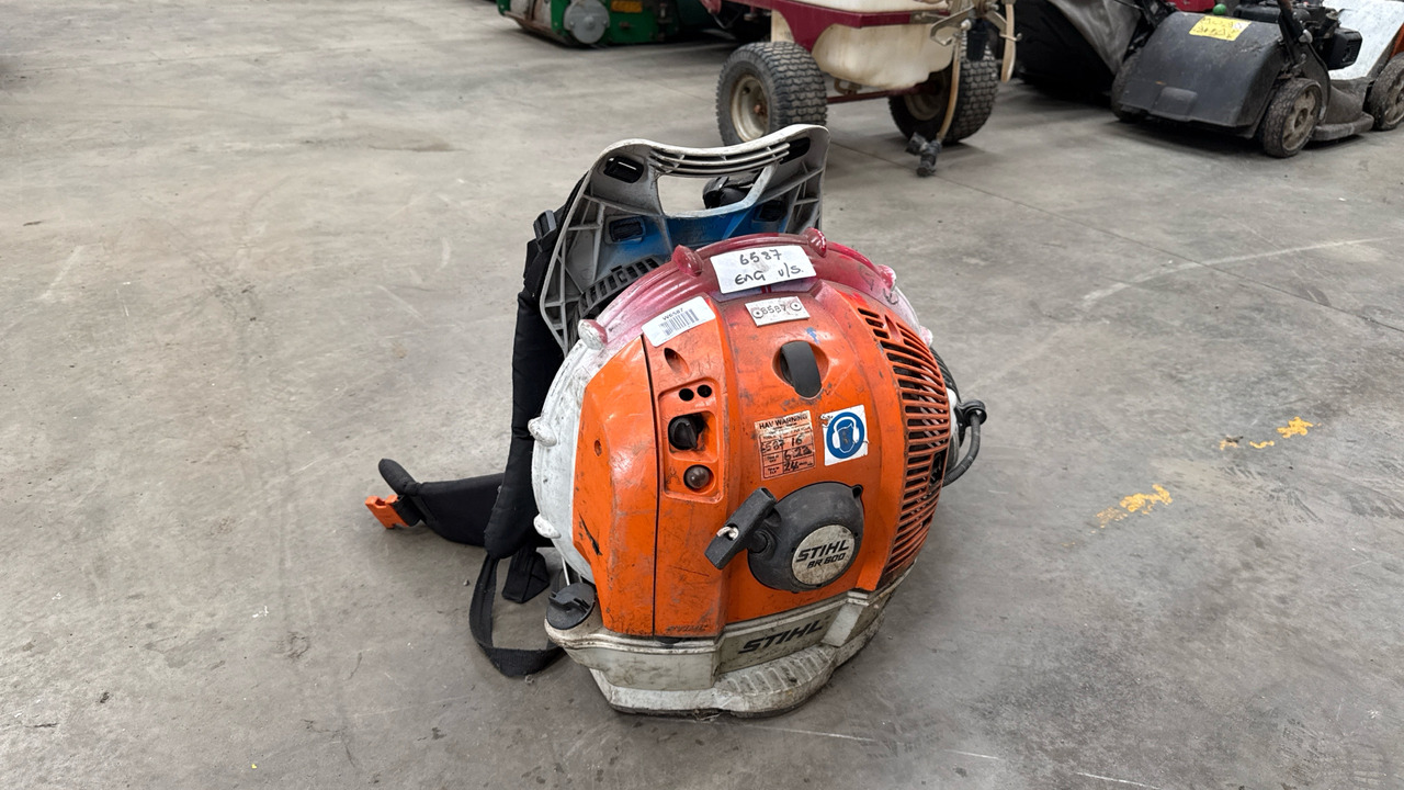 STIHL BR600 BACK PACK LEAF BLOWER - معدات الانشاءات: صورة 1 STIHL BR600 BACK PACK LEAF BLOWER - معدات الانشاءات: صورة 1