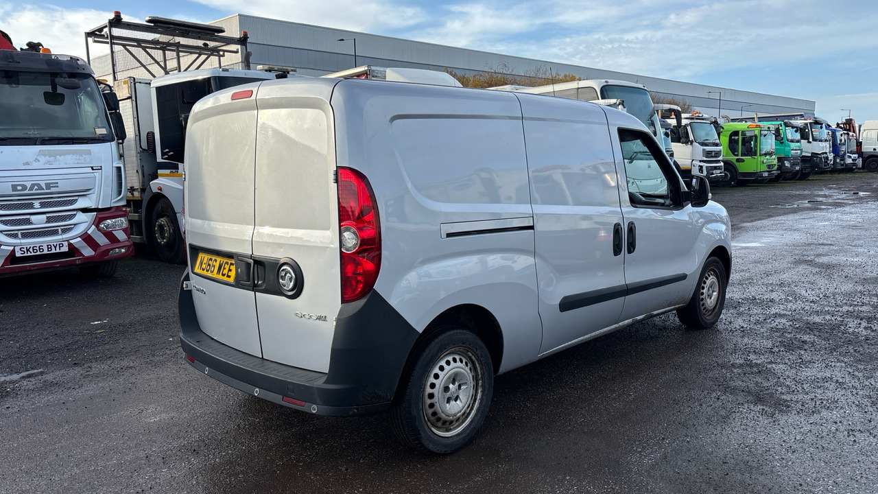 VAUXHALL COMBO 2300 1.3 CDTI 16V ecoFLEX - فان المدمجة: صورة 4 VAUXHALL COMBO 2300 1.3 CDTI 16V ecoFLEX - فان المدمجة: صورة 4