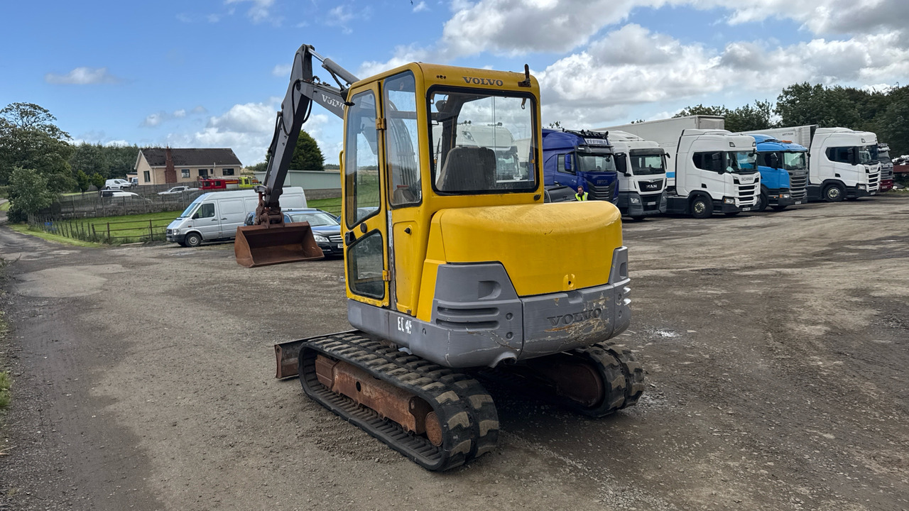 VOLVO EC45 - معدات الانشاءات: صورة 3 VOLVO EC45 - معدات الانشاءات: صورة 3