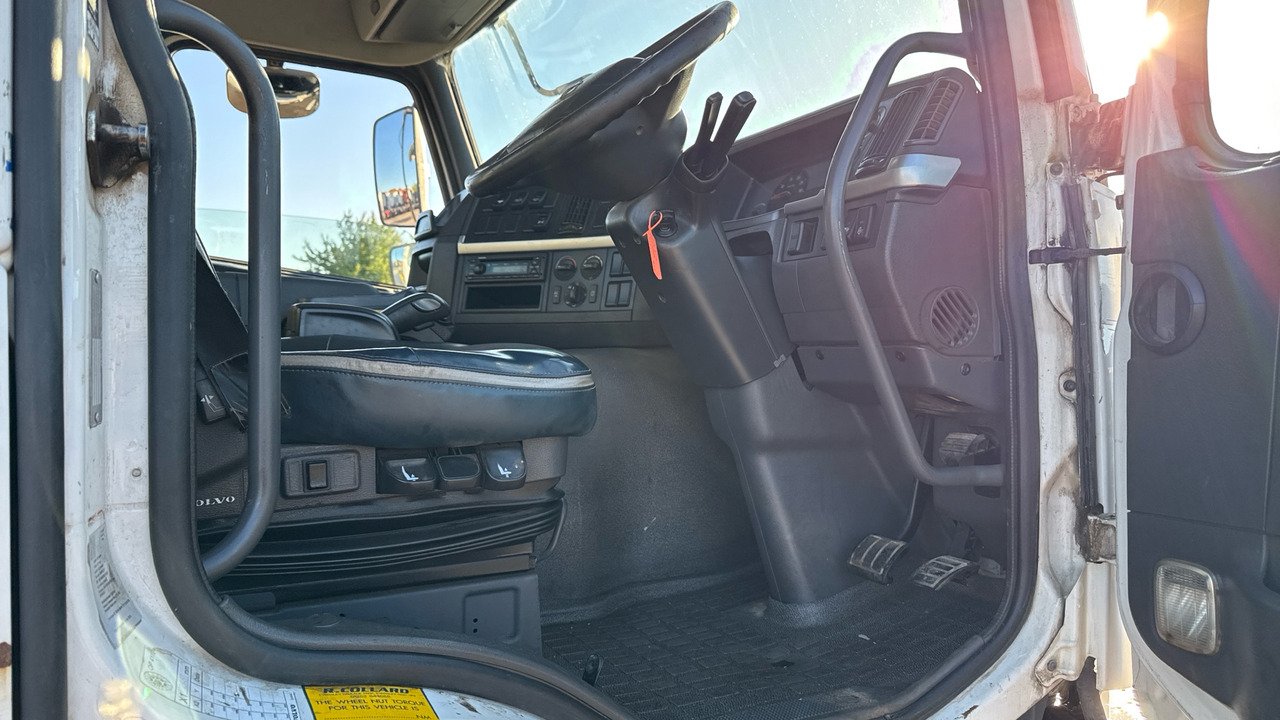 Volvo FMX 380 - شاحنة برافعة خطافية: صورة 5 Volvo FMX 380 - شاحنة برافعة خطافية: صورة 5