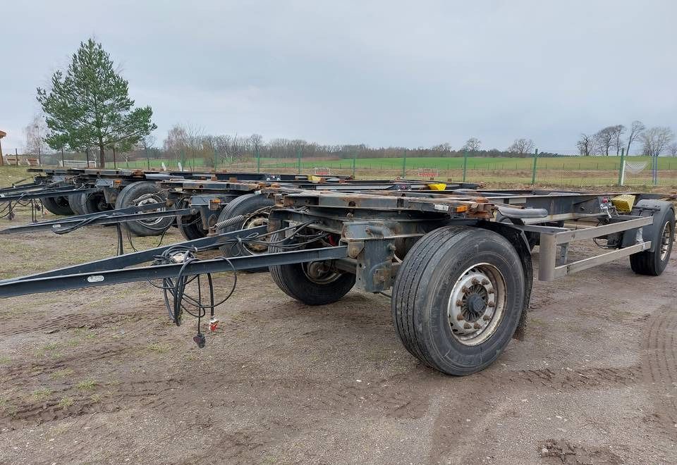 Krone BDF Laweta Rama 2015 - ناقل حاوية/ مقطورة بحاوية: صورة 1 Krone BDF Laweta Rama 2015 - ناقل حاوية/ مقطورة بحاوية: صورة 1