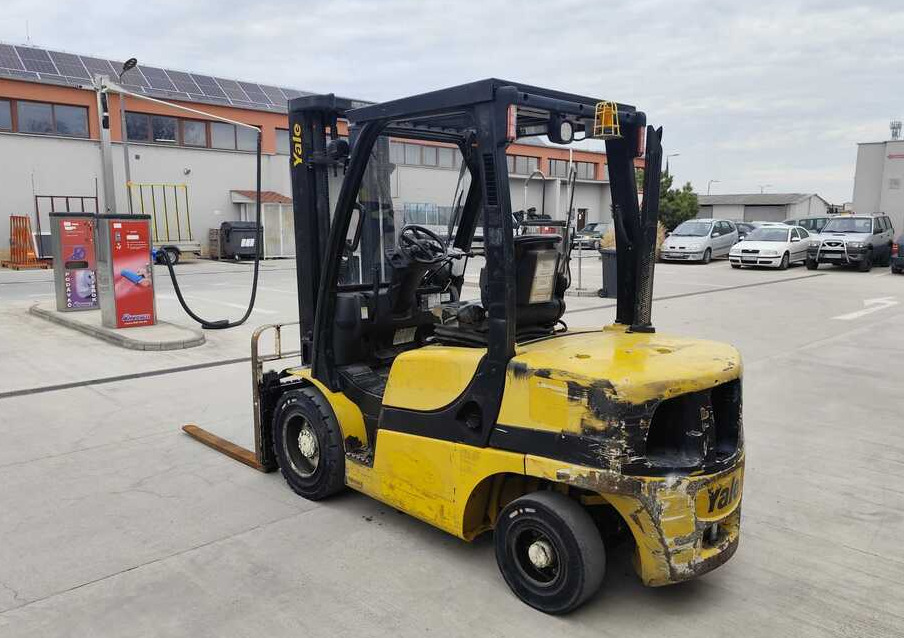 Yale GDP35VX - رافعة شوكية ديزل: صورة 2 Yale GDP35VX - رافعة شوكية ديزل: صورة 2