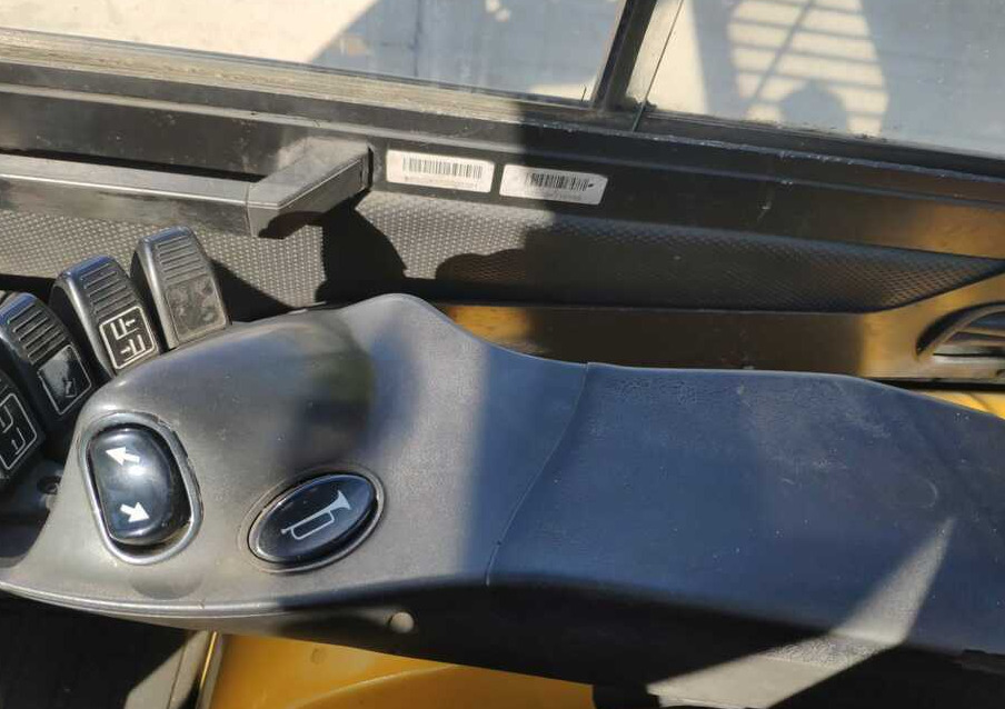 Yale GDP35VX - رافعة شوكية ديزل: صورة 5 Yale GDP35VX - رافعة شوكية ديزل: صورة 5