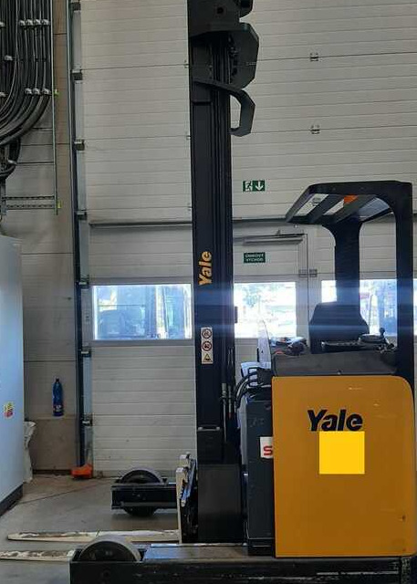 Yale MR16H - رافعة شوكية للوصول للأماكن الضيقة: صورة 1 Yale MR16H - رافعة شوكية للوصول للأماكن الضيقة: صورة 1