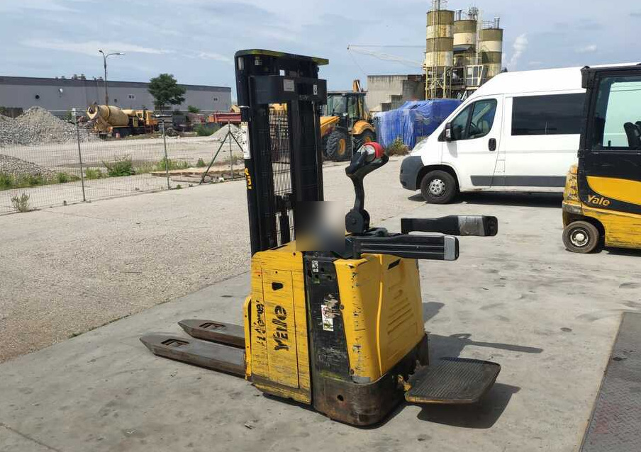 Yale MS15X IL - آلة تكديس: صورة 2 Yale MS15X IL - آلة تكديس: صورة 2