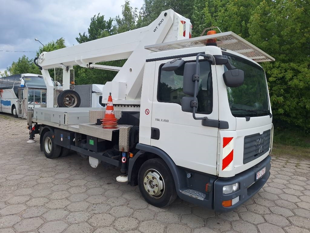 MAN podnośnik koszowy Wumag WT 300 - مرفاع تلسكوبي: صورة 3 MAN podnośnik koszowy Wumag WT 300 - مرفاع تلسكوبي: صورة 3