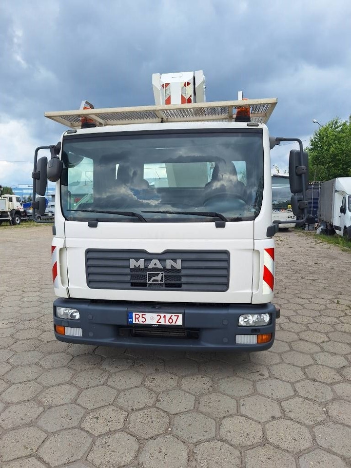 MAN podnośnik koszowy Wumag WT 300 - مرفاع تلسكوبي: صورة 2 MAN podnośnik koszowy Wumag WT 300 - مرفاع تلسكوبي: صورة 2