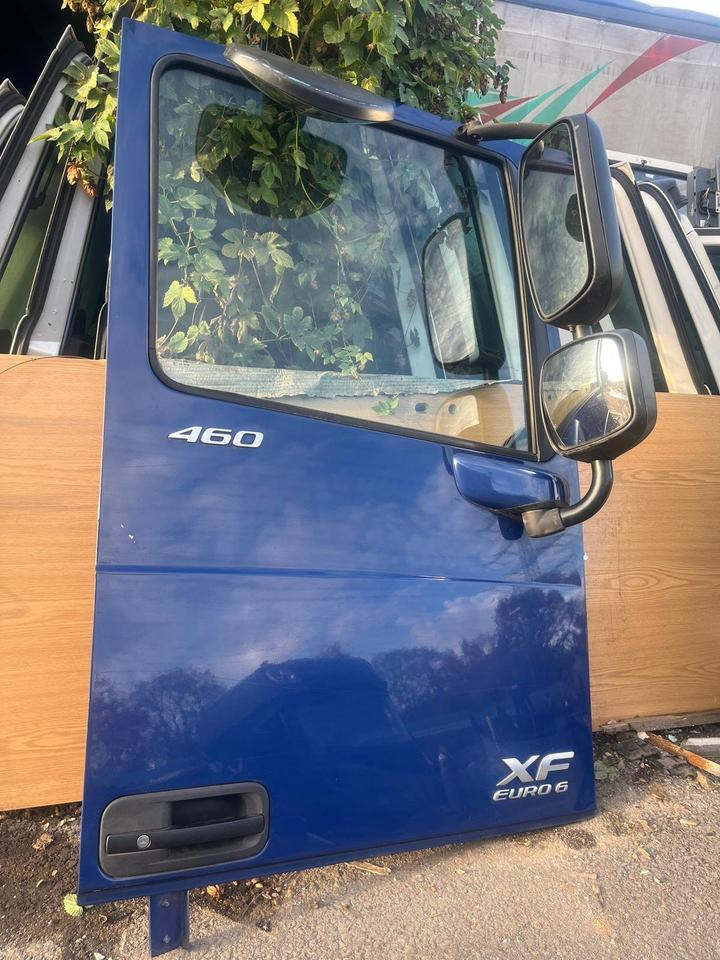 DAF XF 460 EU6 Beifahrertür Blau Rechts Spiegel Innenverkleidung - باب و قطع الغيار - شاحنة: صورة 3 DAF XF 460 EU6 Beifahrertür Blau Rechts Spiegel Innenverkleidung - باب و قطع الغيار - شاحنة: صورة 3