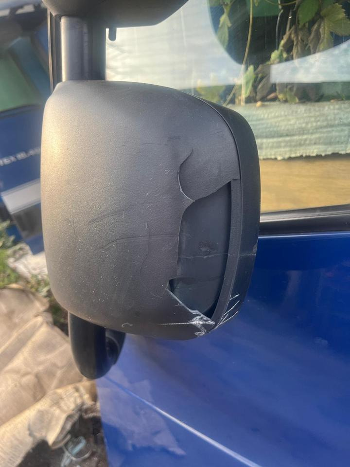 DAF XF 460 EU6 Fahrertür Blau Links Spiegel Innenverkleidung - باب و قطع الغيار - شاحنة: صورة 2 DAF XF 460 EU6 Fahrertür Blau Links Spiegel Innenverkleidung - باب و قطع الغيار - شاحنة: صورة 2