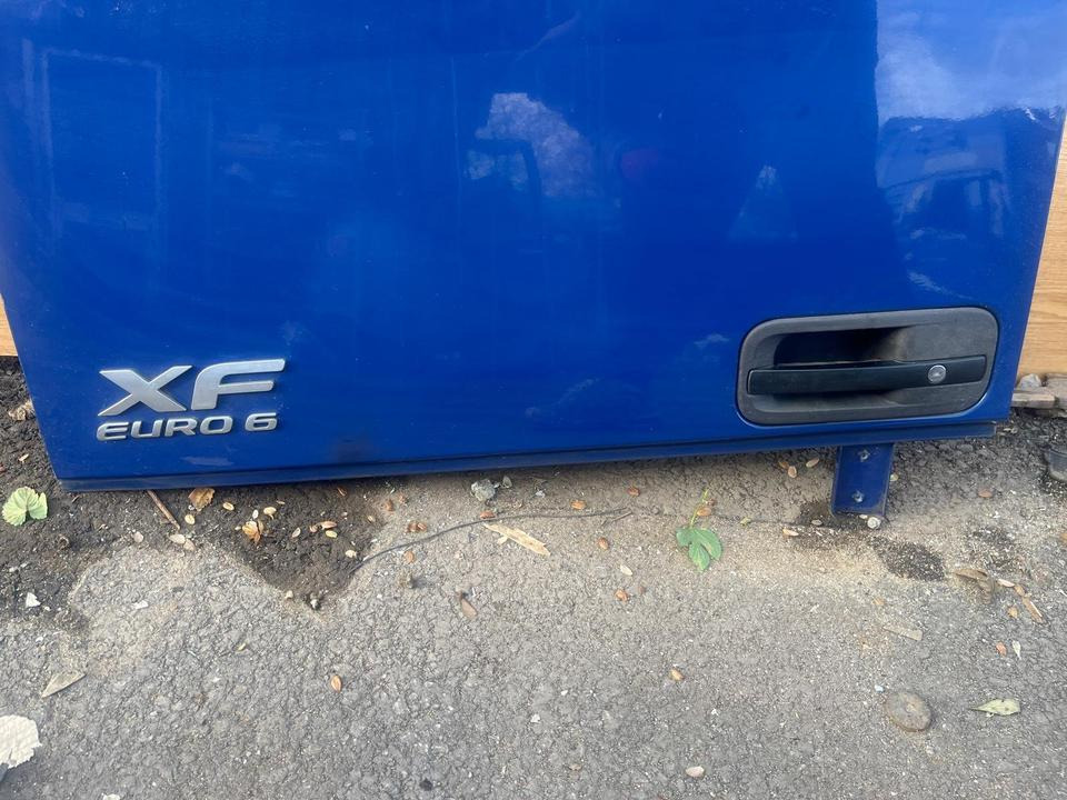 DAF XF 460 EU6 Fahrertür Blau Links Spiegel Innenverkleidung - باب و قطع الغيار - شاحنة: صورة 4 DAF XF 460 EU6 Fahrertür Blau Links Spiegel Innenverkleidung - باب و قطع الغيار - شاحنة: صورة 4