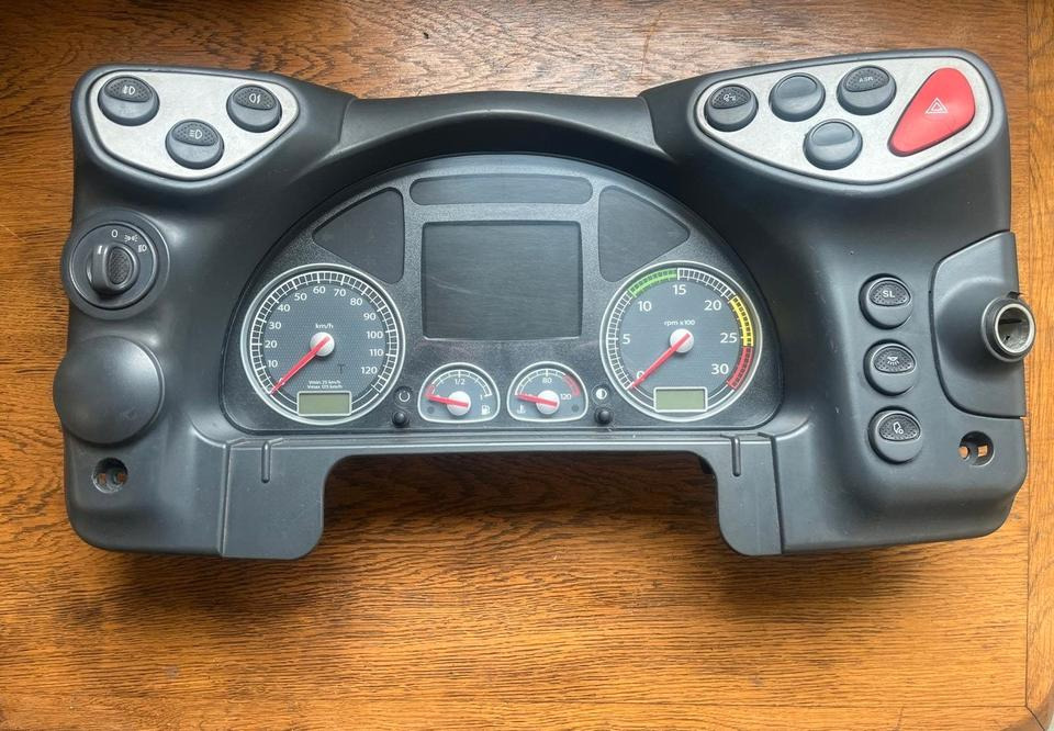 IVECO Stralis 450 Kombiinstrument / Tacho 504276234 - جهاز تسجيل السرعة - شاحنة: صورة 1 IVECO Stralis 450 Kombiinstrument / Tacho 504276234 - جهاز تسجيل السرعة - شاحنة: صورة 1