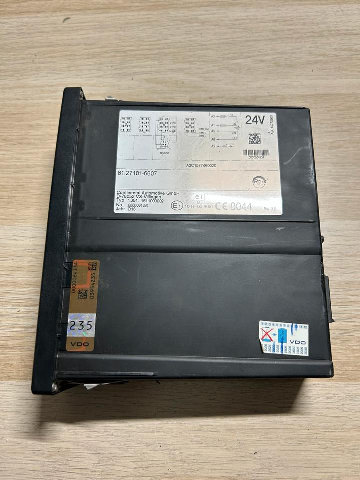 MAN EURO 6 Tachograph 81.27101-6607 - جهاز تسجيل السرعة: صورة 2 MAN EURO 6 Tachograph 81.27101-6607 - جهاز تسجيل السرعة: صورة 2