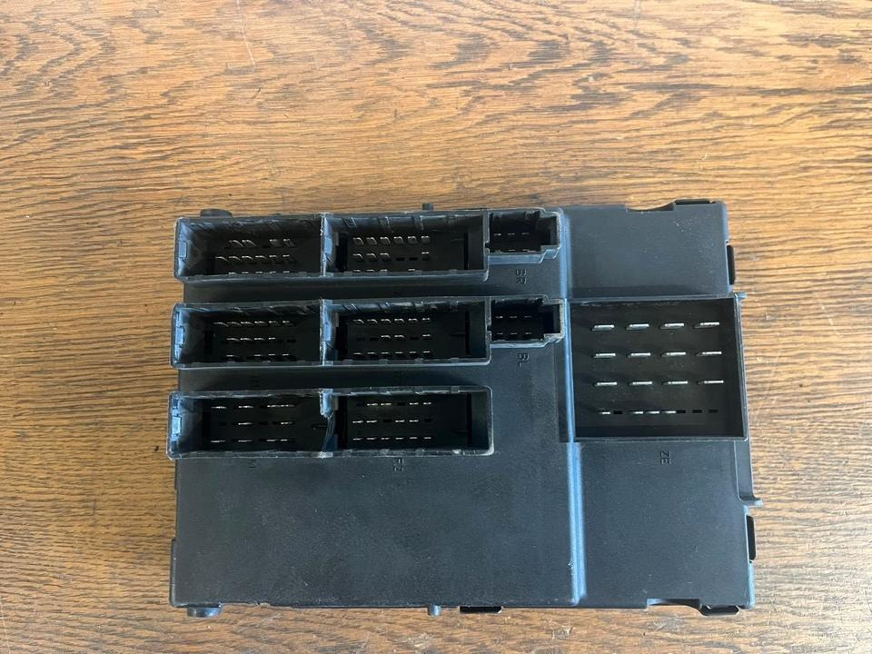 MAN Elekronik ECU ZBR 2 Steuergerät 81.25806-7070 - وحدة إي سي يو - شاحنة: صورة 4 MAN Elekronik ECU ZBR 2 Steuergerät 81.25806-7070 - وحدة إي سي يو - شاحنة: صورة 4