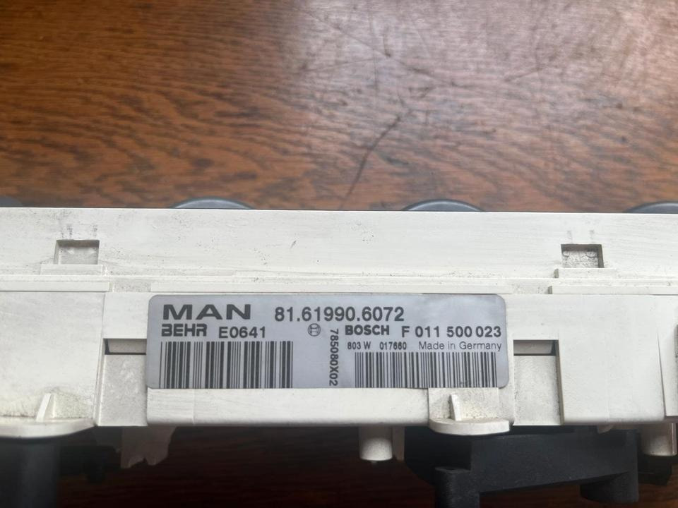 MAN Heizungsbedienung Klimabedienteil 81619906072 - الكابينة والداخلية - شاحنة: صورة 3 MAN Heizungsbedienung Klimabedienteil 81619906072 - الكابينة والداخلية - شاحنة: صورة 3