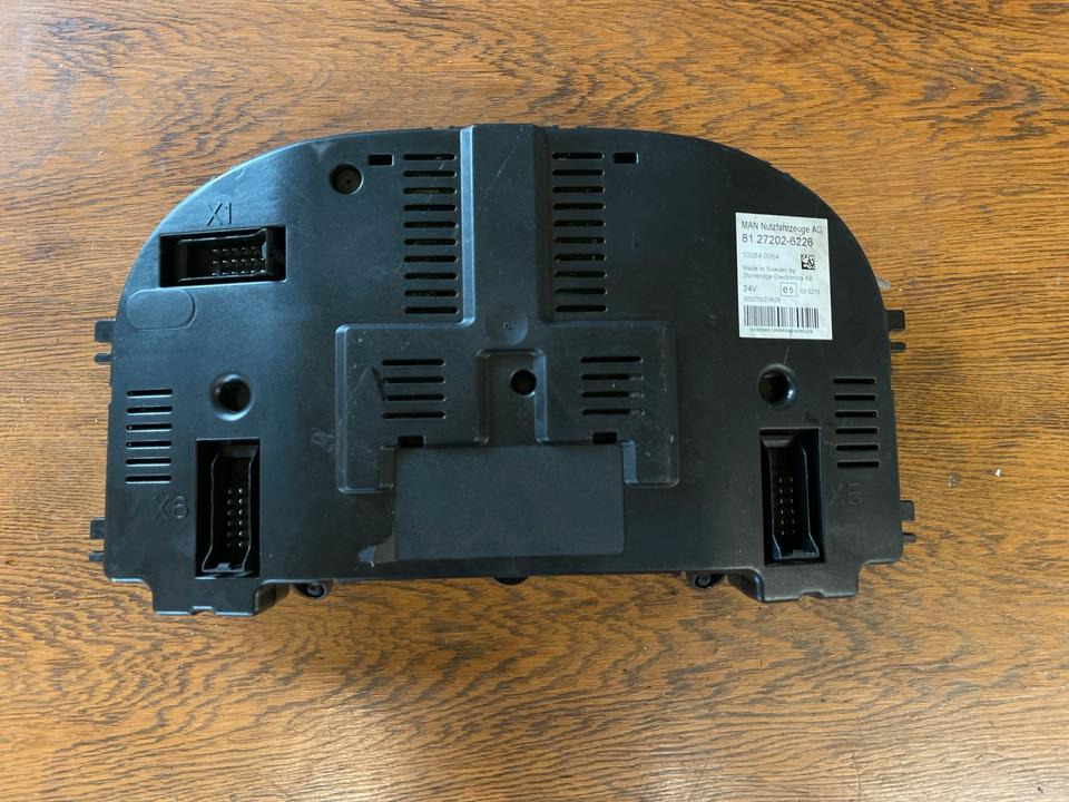 MAN Kombiinstrument Tacho 81272026226 - لوحة العدادات - شاحنة: صورة 3 MAN Kombiinstrument Tacho 81272026226 - لوحة العدادات - شاحنة: صورة 3