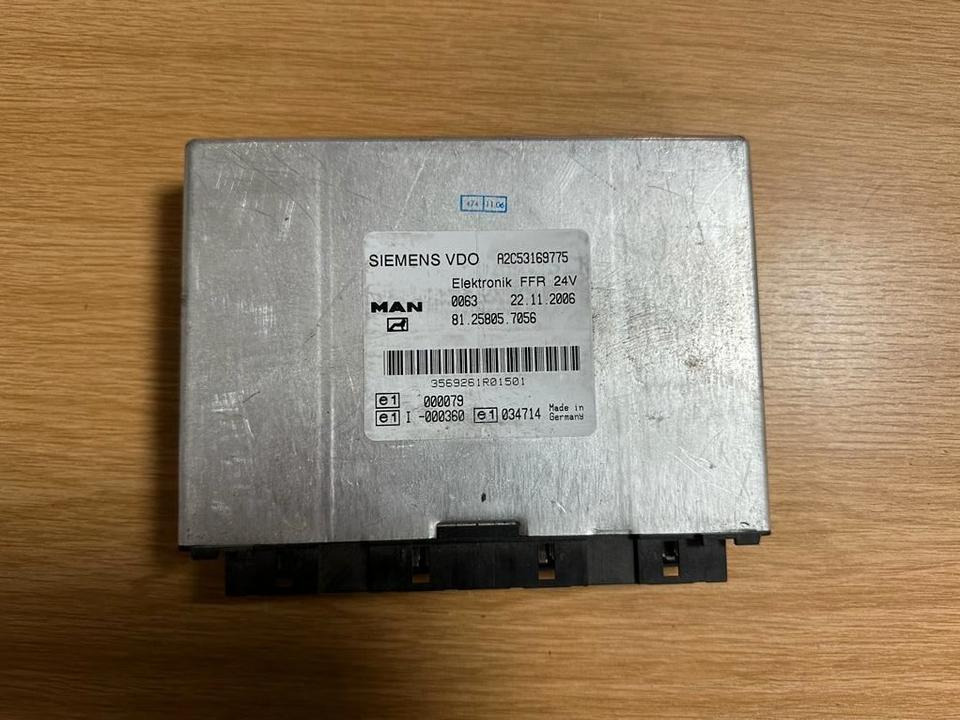 MAN SIEMENS VDO ELEKTRONIK FFR Steuergerät 81.25805.7056 - وحدة إي سي يو - شاحنة: صورة 1 MAN SIEMENS VDO ELEKTRONIK FFR Steuergerät 81.25805.7056 - وحدة إي سي يو - شاحنة: صورة 1