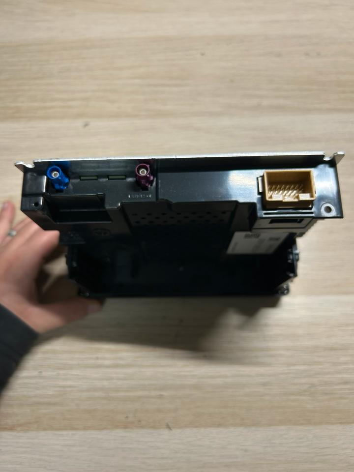 MAN TGL TGM TGS TGX Control Unit 81.27607-6001 - وحدة إي سي يو: صورة 4 MAN TGL TGM TGS TGX Control Unit 81.27607-6001 - وحدة إي سي يو: صورة 4